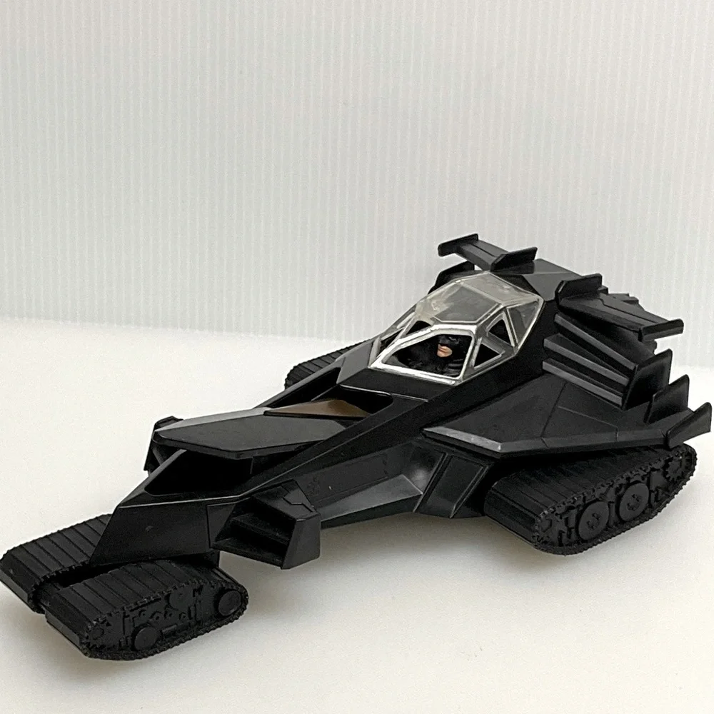 MATTEL BATMAN Car Treadator Rev & Go Low-Tech Toy Black